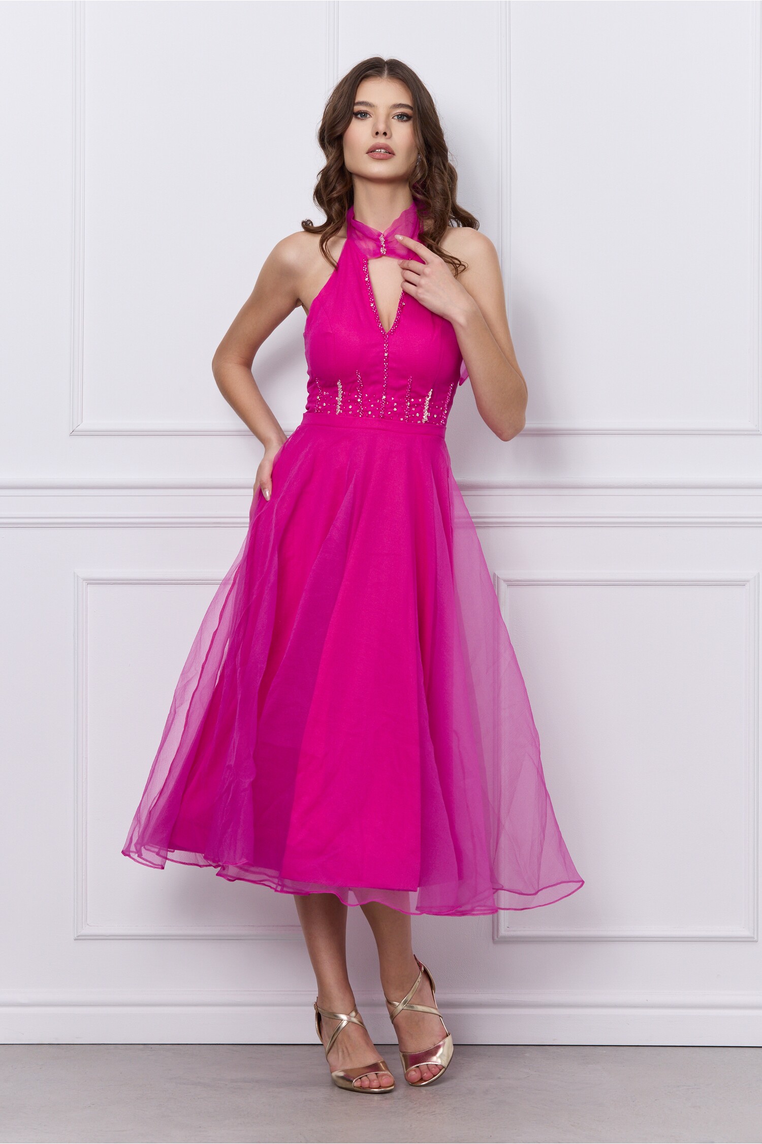 Rochie Lorena fucsia din organza cu margelute